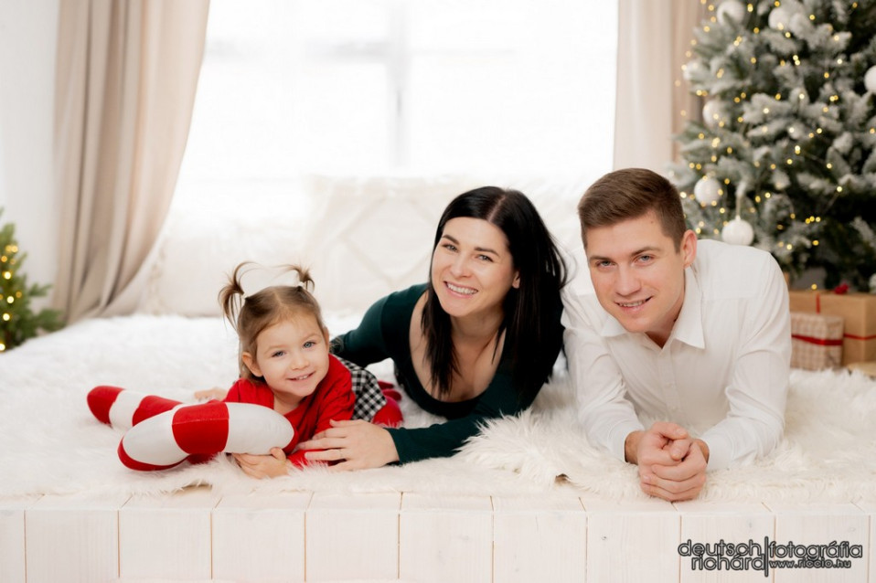 Karácsonyi fotózás: Kriszti, Villő és Rajmi