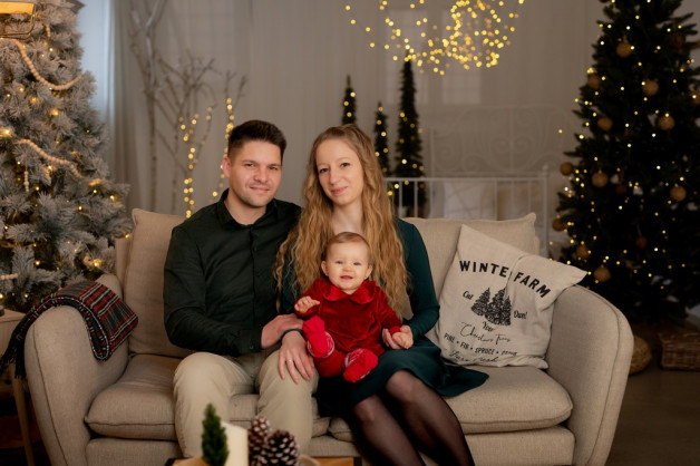 Eszti, Réka és Tomi karácsonyi fotózása